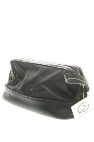 Trusă Pier One, Culoare Negru, Preț 47,99 Lei