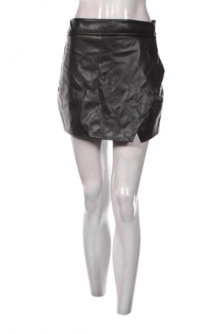 Пола - панталон About You, Размер M, Цвят Черен, Цена 46,99 лв.