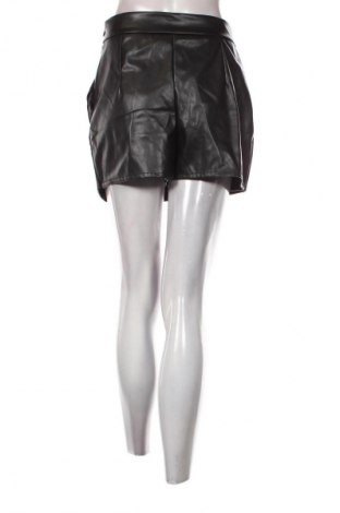 Пола - панталон About You, Размер M, Цвят Черен, Цена 46,99 лв.