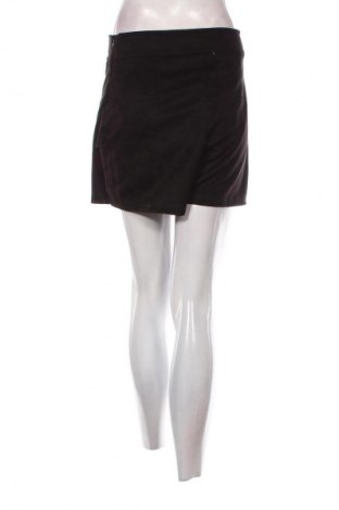 Sukně- kalhoty  About You, Velikost M, Barva Černá, Cena  559,00 Kč