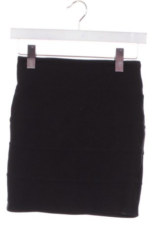 Spódnica Amisu, Rozmiar XS, Kolor Czarny, Cena 43,68 zł