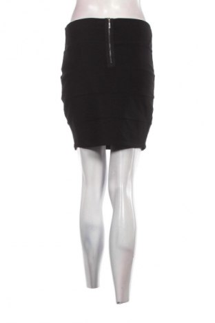 Szoknya Amisu, Méret M, Szín Fekete, Ár 3 179 Ft