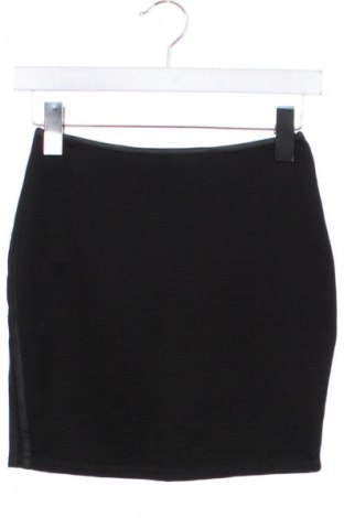 Szoknya Amisu, Méret XS, Szín Fekete, Ár 3 129 Ft