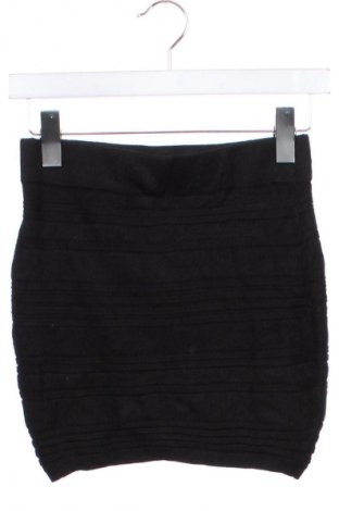 Sukňa Amisu, Veľkosť XS, Farba Čierna, Cena  6,95 €