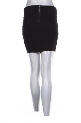 Пола Amisu, Размер S, Цвят Черен, Цена 16,99 лв.