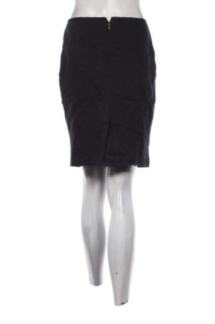 Пола BOSS, Размер S, Цвят Син, Цена 69,99 лв.