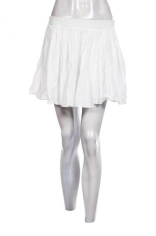 Fustă Bershka, Mărime S, Culoare Alb, Preț 36,99 Lei