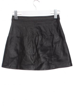 Sukně Bershka, Velikost XS, Barva Černá, Cena  219,00 Kč