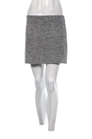 Szoknya Bershka, Méret M, Szín Szürke, Ár 3 719 Ft