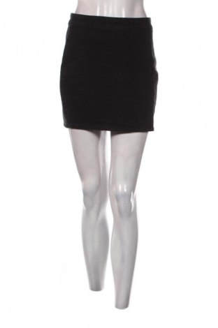Φούστα Bershka, Μέγεθος S, Χρώμα Μαύρο, Τιμή 10,99 €