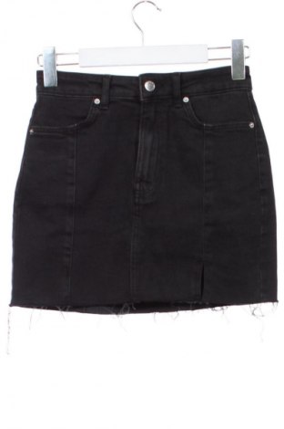 Szoknya Bershka, Méret XS, Szín Fekete, Ár 5 800 Ft