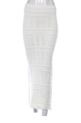 Пола Bershka, Размер S, Цвят Бежов, Цена 16,87 €