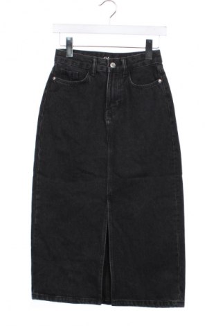 Sukně C&A, Velikost XS, Barva Černá, Cena  329,00 Kč