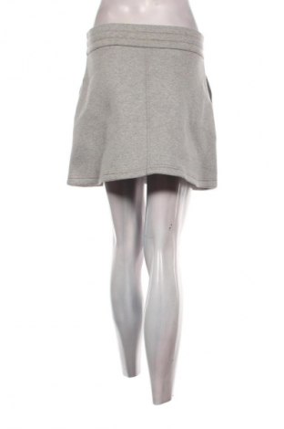 Szoknya Chiara Ferragni, Méret M, Szín Szürke, Ár 35 909 Ft