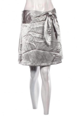 Rock Esprit, Größe M, Farbe Silber, Preis 8,99 €