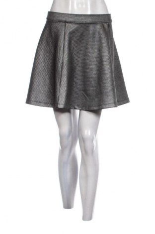 Spódnica Fb Sister, Rozmiar M, Kolor Srebrzysty, Cena 27,99 zł