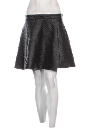 Пола Fb Sister, Размер L, Цвят Черен, Цена 9,99 лв.