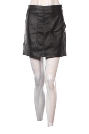 Пола H&M, Размер S, Цвят Черен, Цена 10,99 лв.