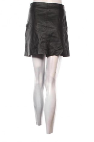 Пола H&M, Размер S, Цвят Черен, Цена 10,99 лв.