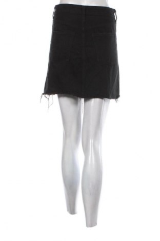 Пола H&M, Размер M, Цвят Черен, Цена 11,99 лв.