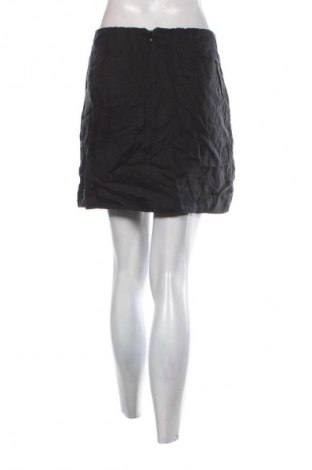 Пола H&M, Размер L, Цвят Черен, Цена 9,20 €