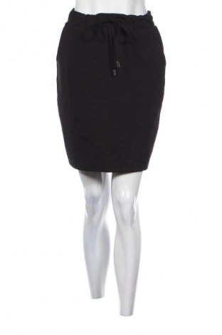 Пола Janina, Размер L, Цвят Черен, Цена 8,99 лв.