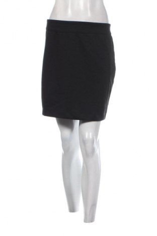 Пола La Strada, Размер M, Цвят Черен, Цена 11,99 лв.