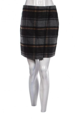 Пола Orsay, Размер M, Цвят Многоцветен, Цена 8,99 лв.