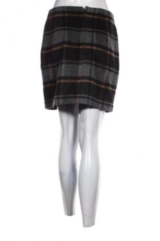 Пола Orsay, Размер M, Цвят Многоцветен, Цена 8,99 лв.