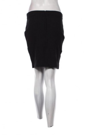 Пола Orsay, Размер M, Цвят Черен, Цена 11,99 лв.