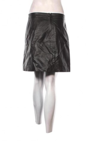 Пола Orsay, Размер M, Цвят Черен, Цена 13,99 лв.