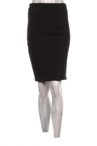 Пола Primark, Размер M, Цвят Черен, Цена 5,99 лв.