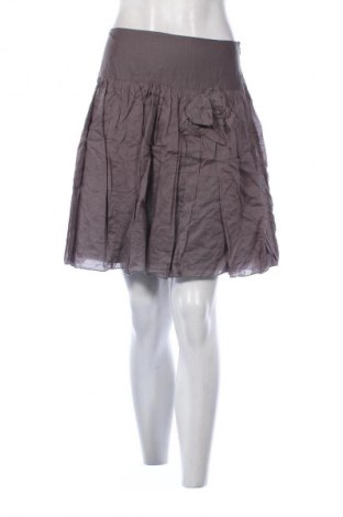 Пола Promod, Размер XL, Цвят Сив, Цена 37,99 лв.