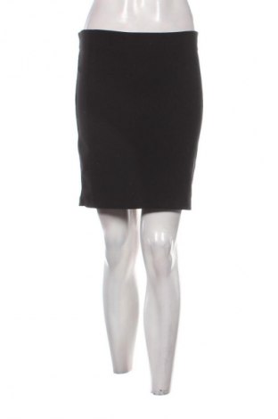 Spódnica Request, Rozmiar M, Kolor Czarny, Cena 32,99 zł