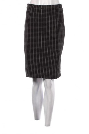 Пола Reserved, Размер M, Цвят Многоцветен, Цена 26,99 лв.