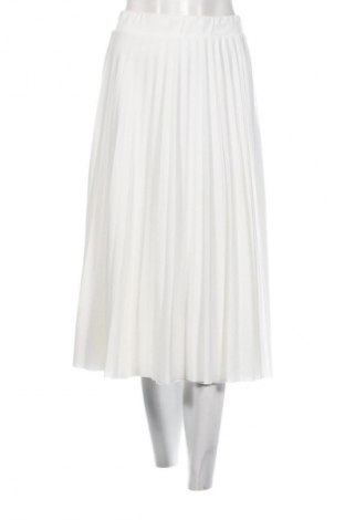 Пола Reserved, Размер S, Цвят Черен, Цена 19,99 лв.