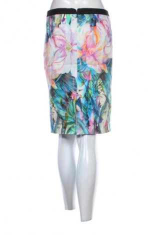 Sukně Reserved, Velikost M, Barva Vícebarevné, Cena  457,00 Kč