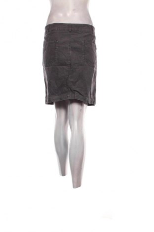 Пола S.Oliver, Размер XXL, Цвят Сив, Цена 19,99 лв.