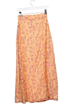 Fustă SHEIN, Mărime XS, Culoare Multicolor, Preț 61,00 Lei