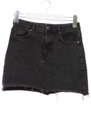 Пола Sinsay, Размер XS, Цвят Черен, Цена 29,00 лв.