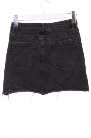 Пола Sinsay, Размер XS, Цвят Черен, Цена 29,00 лв.