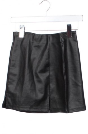 Пола Sinsay, Размер XS, Цвят Черен, Цена 17,99 лв.