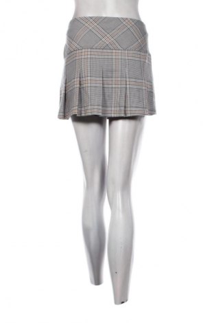 Пола Superdry, Размер M, Цвят Многоцветен, Цена 12,99 лв.