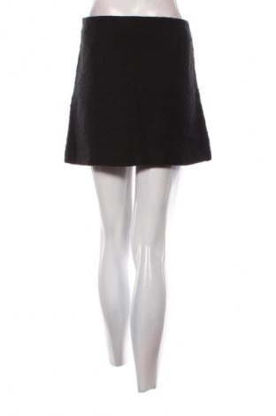 Пола TWINSET, Размер M, Цвят Черен, Цена 123,00 лв.