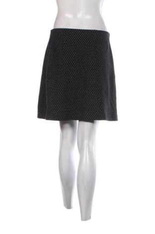 Пола Tchibo, Размер M, Цвят Черен, Цена 9,99 лв.