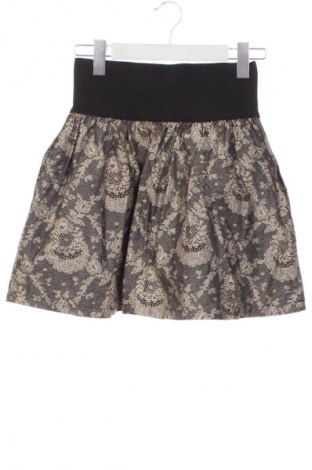 Пола Unbranded, Размер XS, Цвят Многоцветен, Цена 11,99 лв.