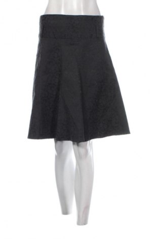 Пола Unbranded, Размер M, Цвят Черен, Цена 10,99 лв.