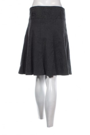 Пола Unbranded, Размер M, Цвят Черен, Цена 10,99 лв.