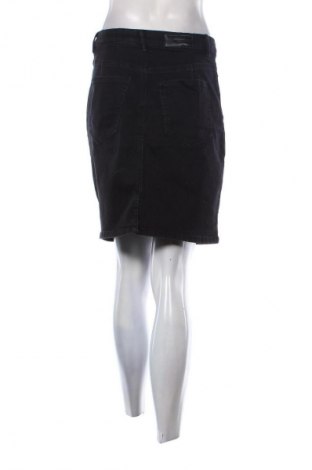 Sukňa Vero Moda, Veľkosť M, Farba Čierna, Cena  13,81 €