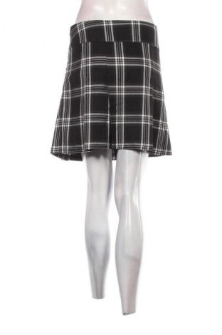 Пола Yessica, Размер L, Цвят Многоцветен, Цена 13,99 лв.